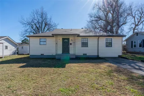 3930 SE 12th St, Del City, OK 73115