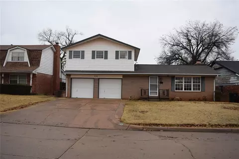 233 Randall Dr, Midwest City, OK 73110