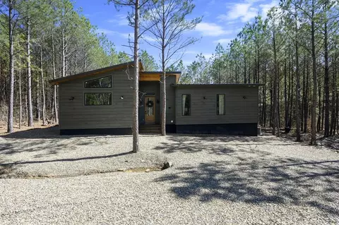 100 Bear Maple Trl, Broken Bow, OK 74728