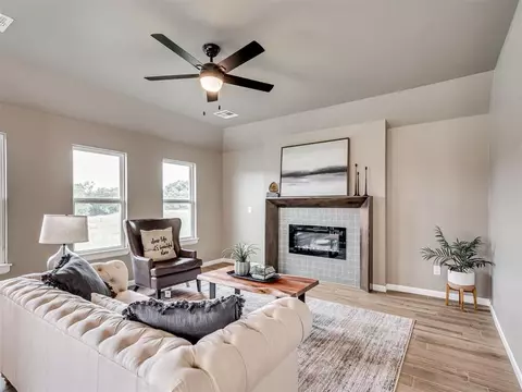 2425 Creekside Cir, Moore, OK 73160 photo 8