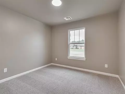 2425 Creekside Cir, Moore, OK 73160 photo 31