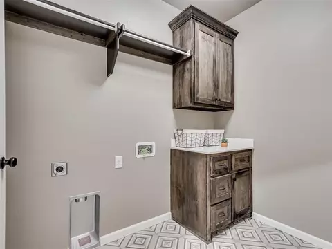 2425 Creekside Cir, Moore, OK 73160 photo 35