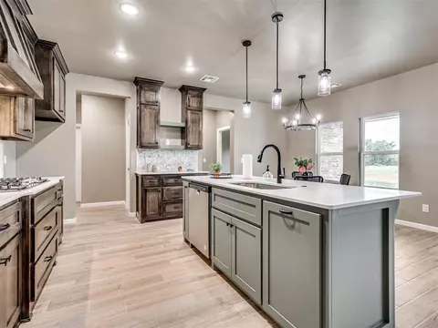 2425 Creekside Cir, Moore, OK 73160 photo 15