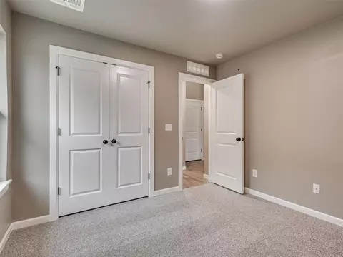2425 Creekside Cir, Moore, OK 73160 photo 28