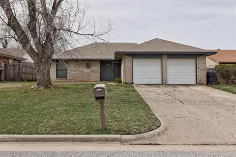 8721 Cord Ave, Oklahoma City, OK 73132