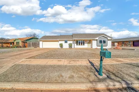 2500 Seminole Cir, Altus, OK 73521