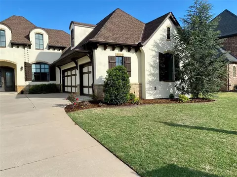 4625 Roundup Rd, Edmond, OK 73034