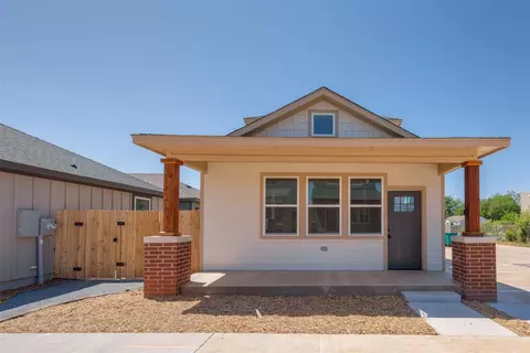132 Village Bnd, Oklahoma City, OK 73105