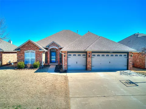 13828 Korbyn Dr, Yukon, OK 73099