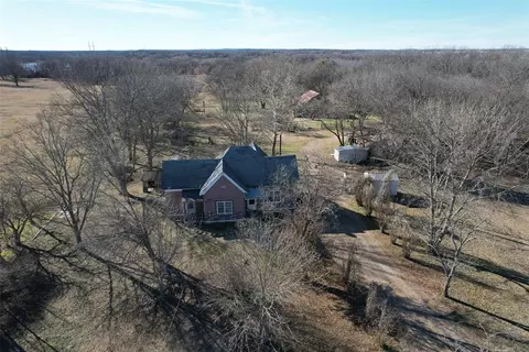 2003 N 375 Rd, Wetumka, OK 74883