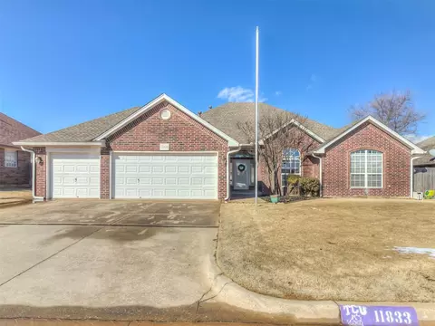 11833 SW 3rd St, Yukon, OK 73099