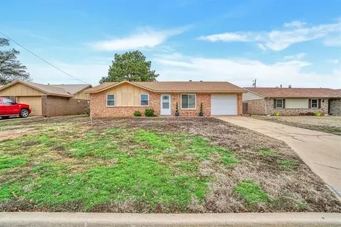 600 Libra St, Altus, OK 73521