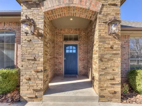 2317 Glenmere Dr, Edmond, OK 73003