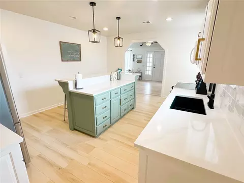 602 E Noble Ave, Guthrie, OK 73044 photo 5