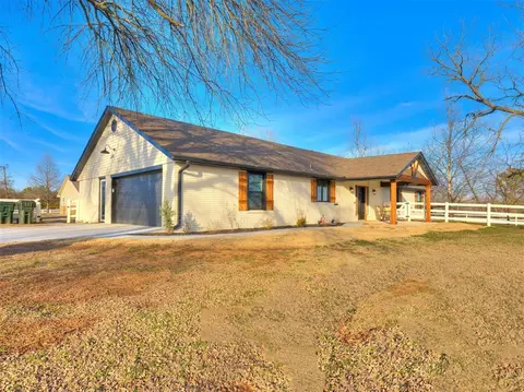 8005 E Franklin Rd, Norman, OK 73026 photo 2