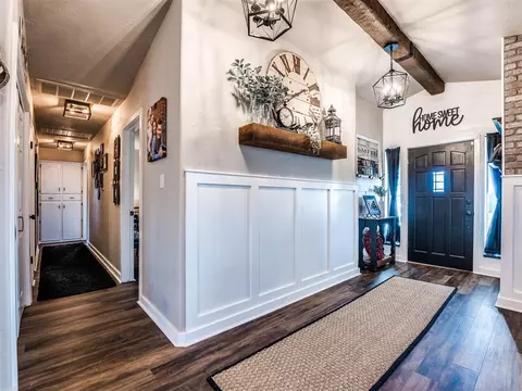 8005 E Franklin Rd, Norman, OK 73026 photo 3