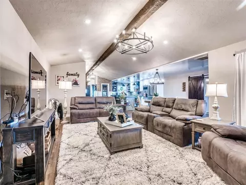 8005 E Franklin Rd, Norman, OK 73026 photo 6