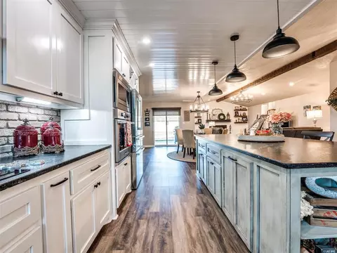 8005 E Franklin Rd, Norman, OK 73026 photo 8