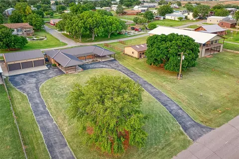 21303 E 990th Rd, Butler, OK 73625