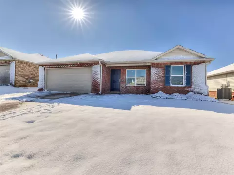 1805 Schooner Rd, El Reno, OK 73036