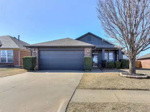 16033 Okalee Ln, Edmond, OK 73013