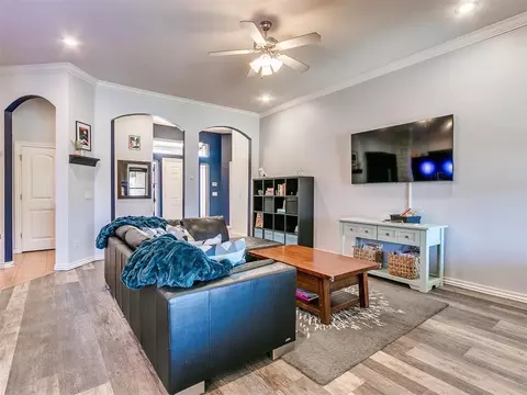 3105 Red Rock Dr, Moore, OK 73165 photo 8