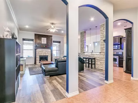 3105 Red Rock Dr, Moore, OK 73165 photo 5