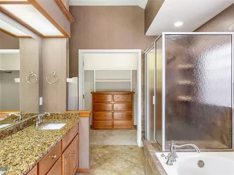 5200 Rhoades Dr, Norman, OK 73072 photo 15