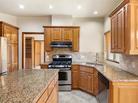 5200 Rhoades Dr, Norman, OK 73072 photo 8