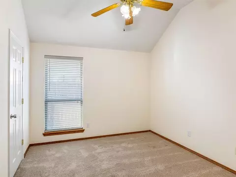 5200 Rhoades Dr, Norman, OK 73072 photo 22