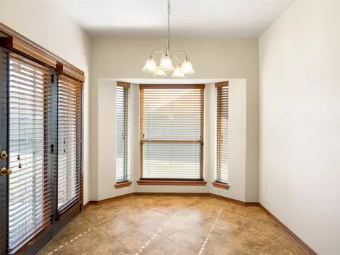 5200 Rhoades Dr, Norman, OK 73072 photo 11