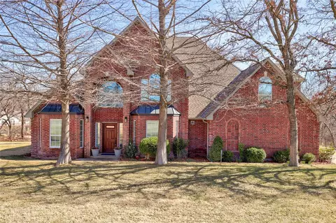 1941 Oak Creek Ter, Edmond, OK 73034