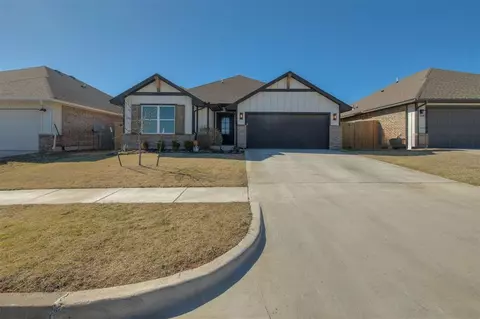 9205 Yassir Blvd, Yukon, OK 73099