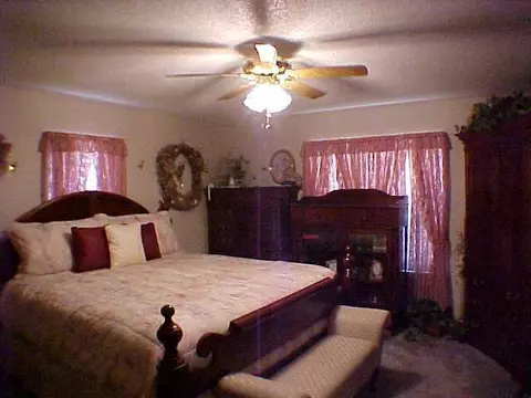 107 Pinewood, Tuttle, OK 73089 photo 2