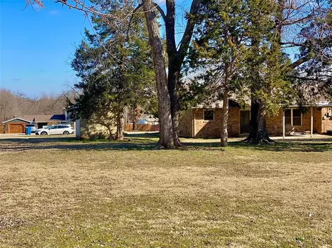 517 S Lawson Ave, Midwest City, OK 73130