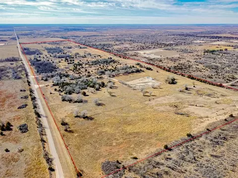 10567 N 1670 Rd, Sweetwater, OK 73666