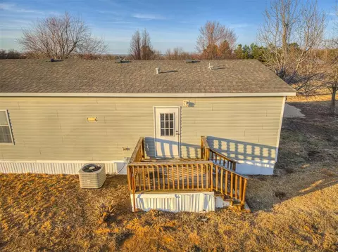 103 Park View Ct, Mcloud, OK 74851 photo 5