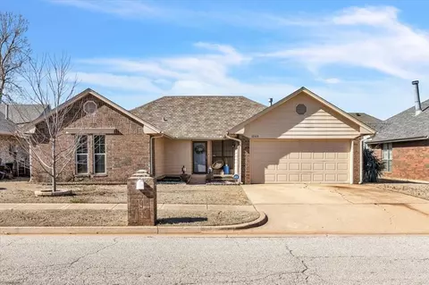12109 Blueway Ave, Oklahoma City, OK 73162
