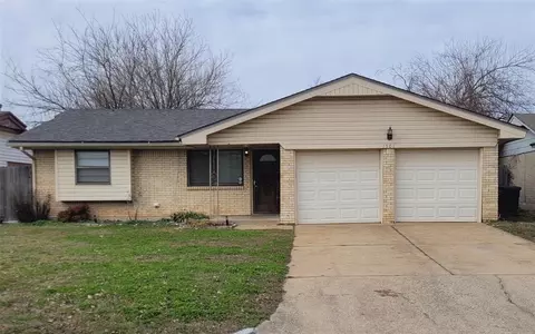 1501 City Ave, Moore, OK 73160