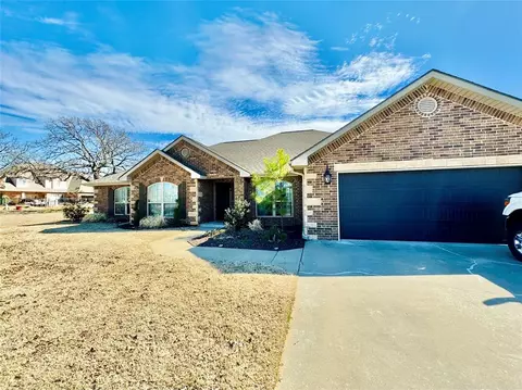 2008 Whippoorwill Ave, Seminole, OK 74868