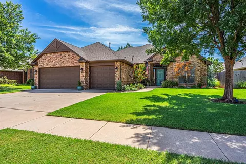 2824 NW 169th St, Edmond, OK 73012