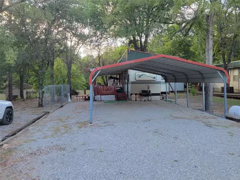 39 Cedar Crk, Sulphur, OK 73086
