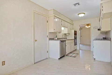 7717 NW 30th Ter, Bethany, OK 73008 photo 7
