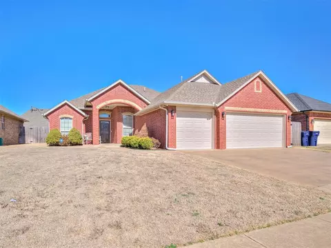 9033 NW 83rd St, Yukon, OK 73099