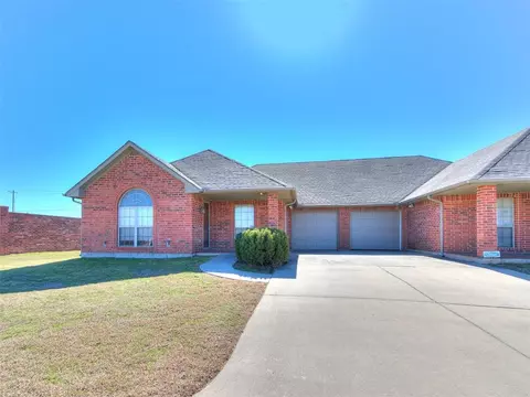 4620 Loch Ln, Del City, OK 73115