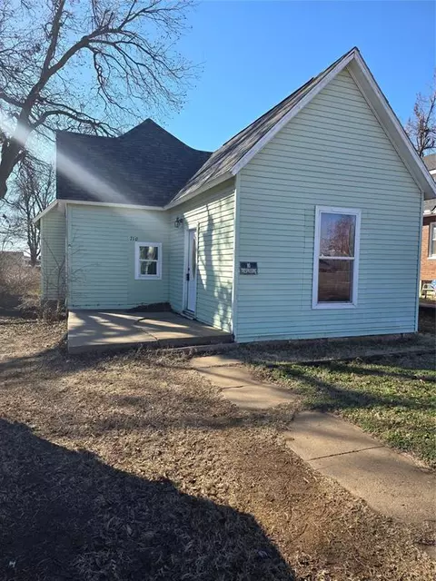 710 Holly St, Perry, OK 73077