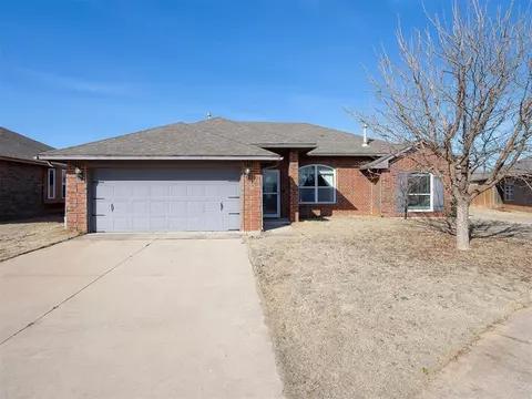 2143 Peacock Dr, Edmond, OK 73012
