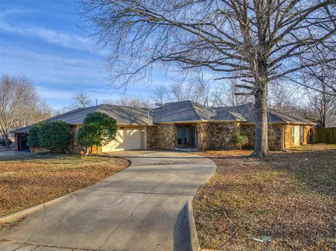34 Northridge St, Shawnee, OK 74804