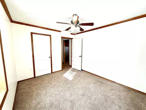 311 E Park St, Mcloud, OK 74851 photo 10