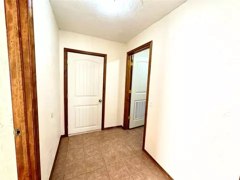 311 E Park St, Mcloud, OK 74851 photo 14